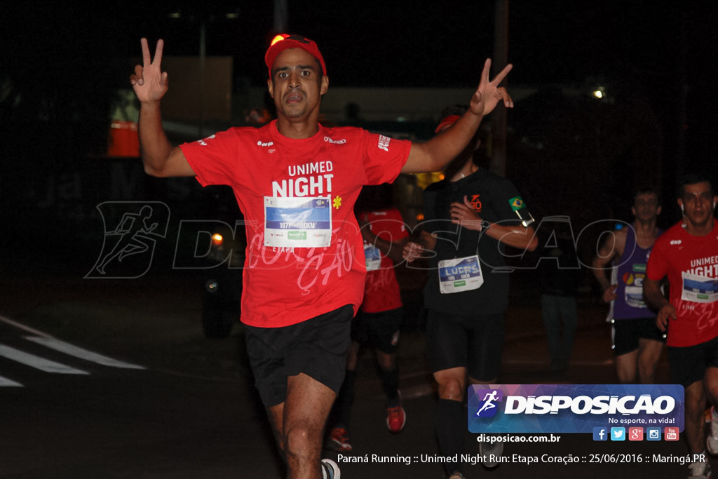 Unimed Night Run: Etapa Coração :: Paraná Running 2016